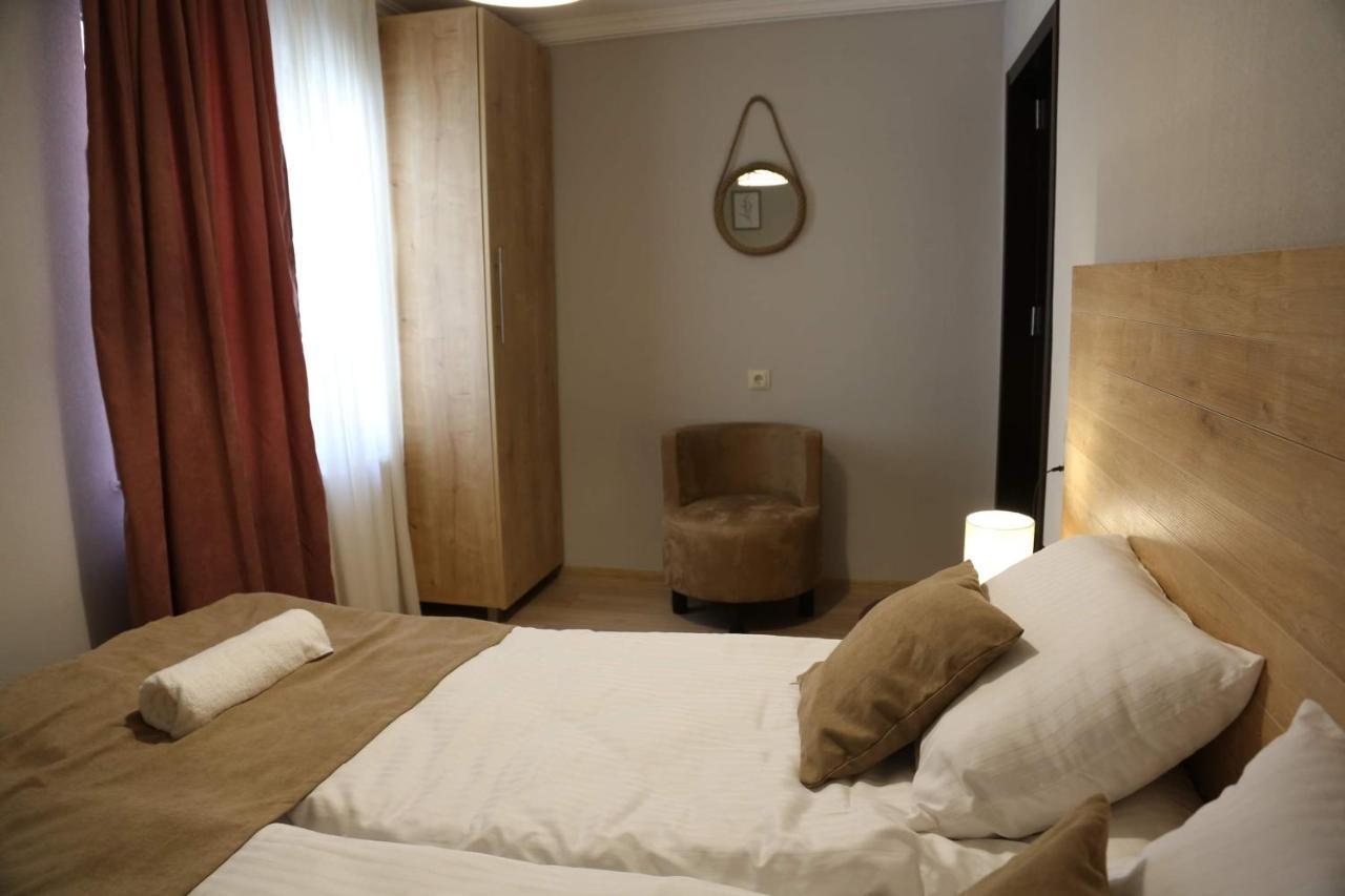Griboedov Apartment Tbilissi Extérieur photo